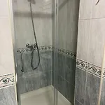 Acogedor En , Vut1020as Χιχόν