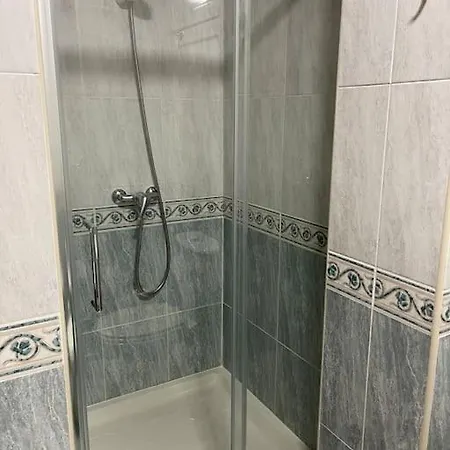 Acogedor En , Vut1020as خيخون